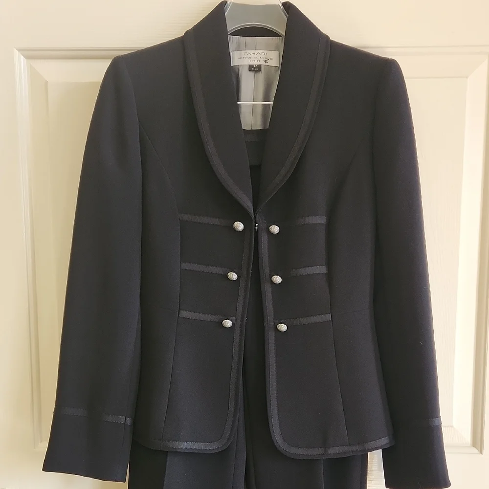 TAHARI Black Women's Two-Piece Dressy Suit - Blazer & Pants - Picture 3 of 16